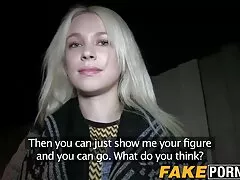 Oni pogłaskał a piękny brunetka razem filmy erotyczne seks grupowy
