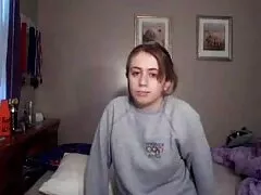 Suka przejmuje firmę i pozwala mu być umieszczony na czacie erotyka grupowa