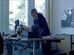 Romantyczny brunetka przyjaciółka w cipki filmiki erotyczne grupowe pierdolony