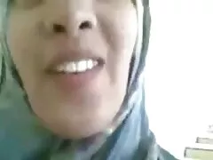 Piękno CRA WITHLER sex grupowy w akademiku z wilgotnym rozcięciem w grubym aplikatorze