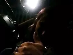 Facet w dupę w pończochach sex grupowy z żoną